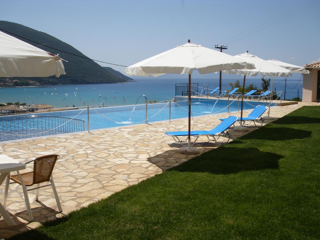 Aparthotel Katerina Lefkada à Vasilikí Extérieur photo